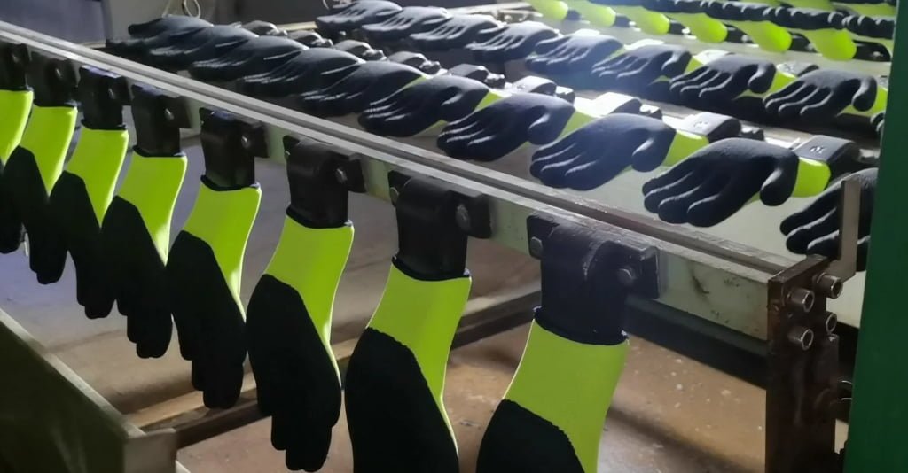 What is the difference between Real Foam Nitrile & Fake Foam Nitrile？